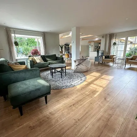 Luxury Unique Cozy Close To The Beach