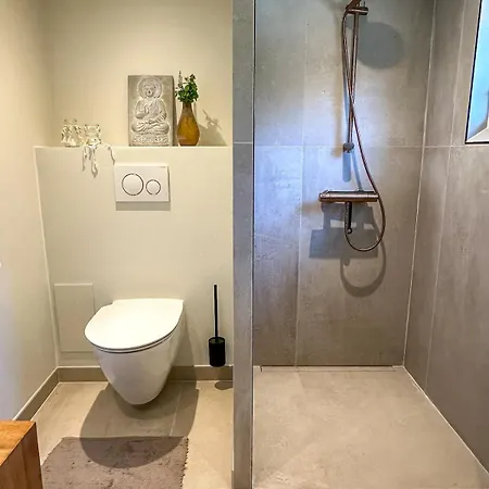 Luxury Unique Cozy Close To The Beach Villa